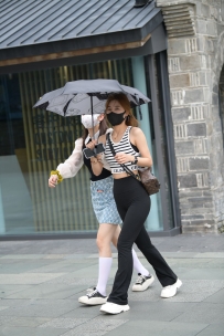 【精选街拍】Vol.3077 黑白简约搭配 [93P-1.91GB]