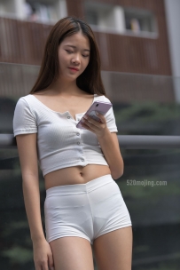 【精选街拍】Vol.0094 短热裤美女第一套 [270P-6.68GB]