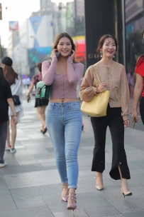 【精选街拍】Vol.2754 牛仔裤好身材 [54P-524MB]