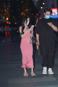 【精选街拍】Vol.2010 魅力粉色长裙 [71P-0.98GB]