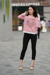 【精选街拍】Vol.2564 黑色紧牛美腿 [45P-0.99GB]