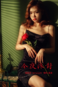 【YiTuYu-艺图语】2021.10.22 今夜派对 - 素素 [17P-301MB]