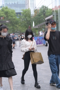 【精选街拍】Vol.2628 复古黑白搭配 [53P-1.24GB]